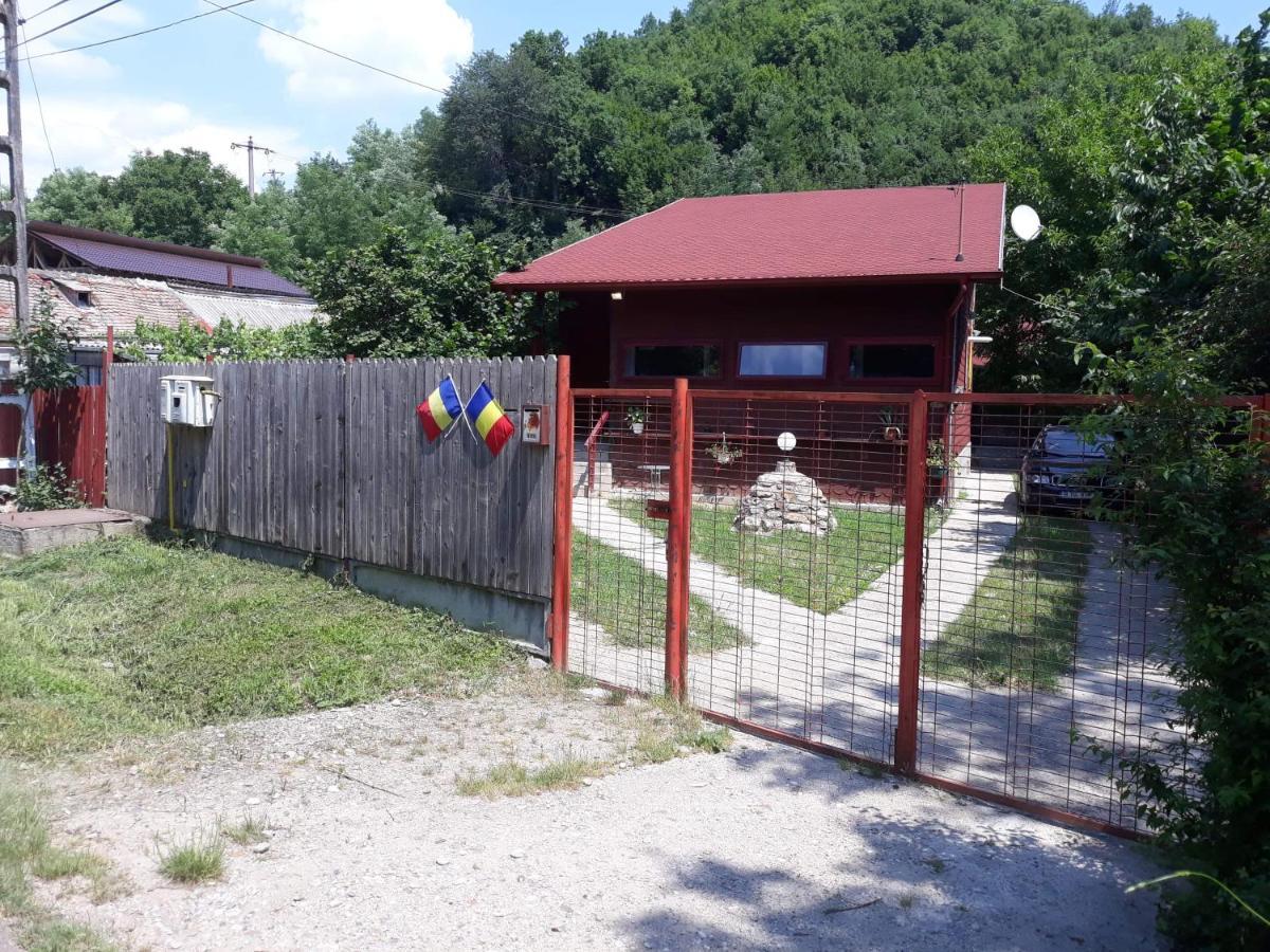 Canadian House Sărata-Monteoru Kültér fotó